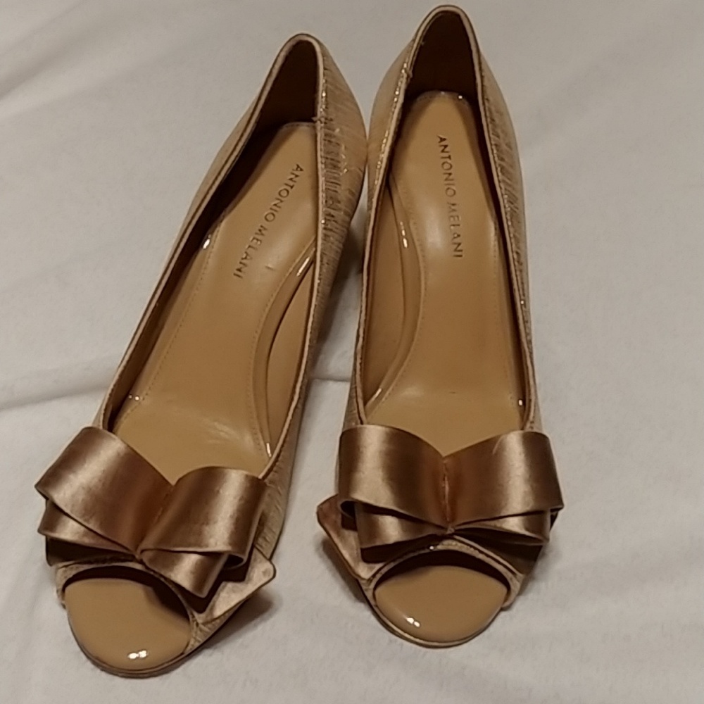 Antonio Melani Gold Heels